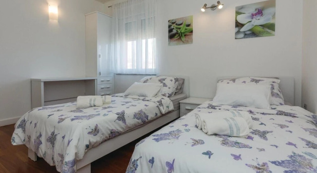 Stunning Apartment in Vir With 2 Bedrooms and Wifi