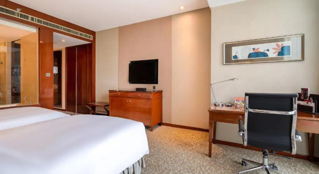 Двухместный номер Superior Crowne Plaza Zhenjiang by IHG