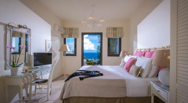 Полулюкс с видом на море Creta Blue Boutique Hotel & Suites