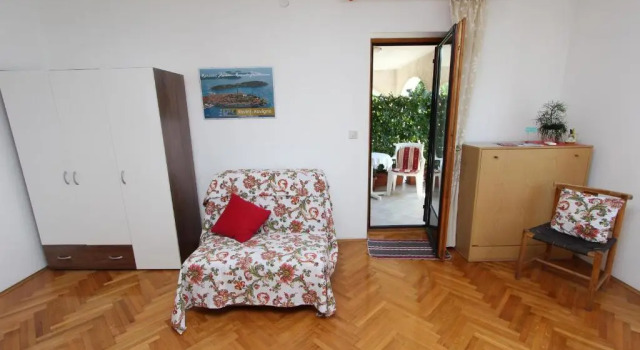 Студия Apartments Mitton
