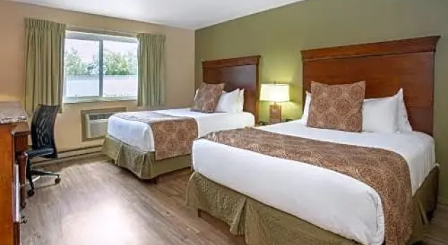 Четырёхместный номер Standard Western Heritage Inn Travelodge by Wyndham Bozeman