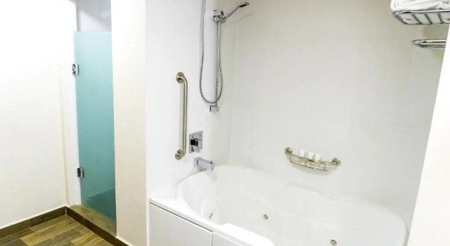 Люкс Courtyard by Marriott San Luis Potosi
