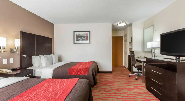 Четырёхместный номер Standard Comfort Inn Los Angeles near Hollywood