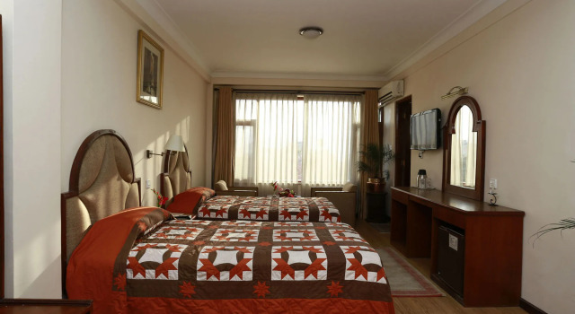 Hotel Manang - Thamel, Kathmandu, Забронировать Отель Отели Катманду по системе «всё включено», рядом с Narayanhiti Palace Museum, Всё включено