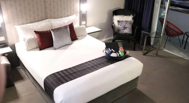 Двухместный номер Deluxe с балконом и с видом на город Best Western Plus Lord Forrest Hotel