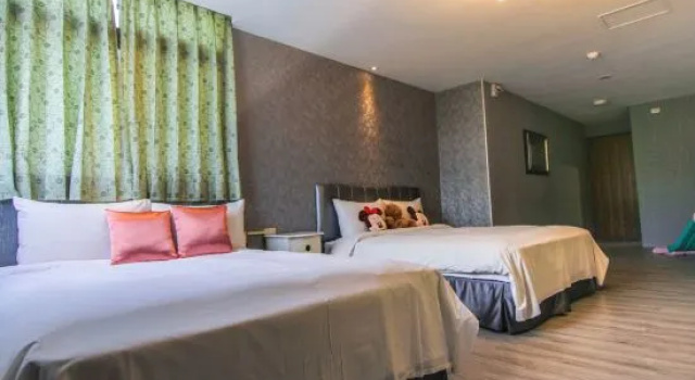 Четырёхместный семейный номер Standard Sun Moon Lake Loft Inn