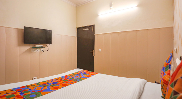 FabHotel Limewood