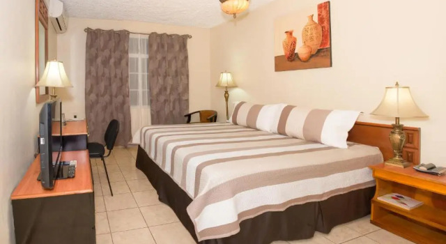 Студия Deluxe Hotel Tropico Inn