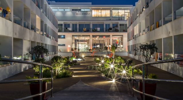 Nicholas Color Hotel