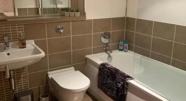 Merchant City Luxury 2 Bedroom Apartment with Secure Parking Available on Request, Забронировать Апартаменты/квартира Отели Glasgow & The Clyde Valley с парковкой, Парковка