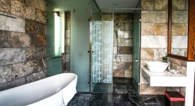 Трёхместный номер Standard с балконом Hoi An Four Seasons Villa