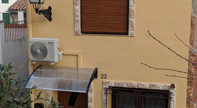 House With 3 Bedrooms in Montanejos, With Wonderful Mountain View, Terrace and Wifi