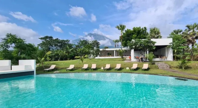 Palm Springs Bali Dive Resorts, Buchen Sie Hotel Hotels in Tulamben mit Pool, Schwimmbad