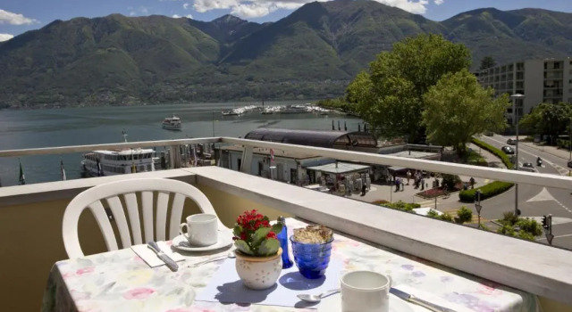 Двухместный номер Standard с балконом Hotel Rondinella Locarno