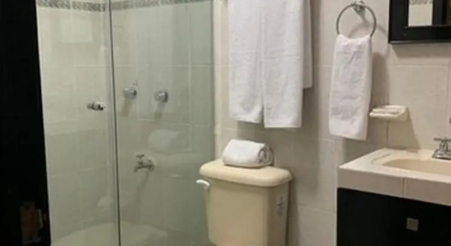 Четырёхместный номер Standard Hotel Santa Ana