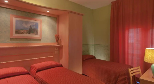 Трёхместный номер Standard Hotel Meridiana