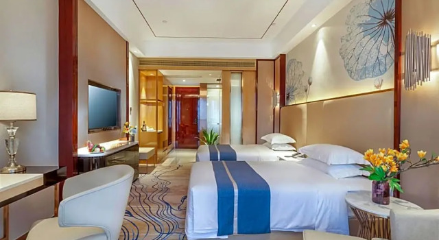 Четырёхместный номер Deluxe Ramada by Wyndham Changsha South Bus Station