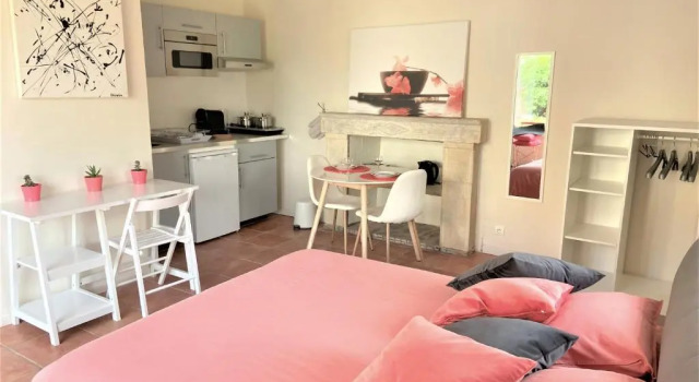 Студия Domaine du Bourg Salon