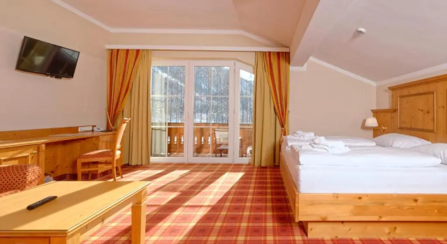 Wohlfühlhotel Ortnerhof, Varaa Hotelli Hotellit Baijeri pysäköinnillä, Pysäköinti