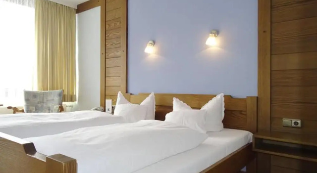 Трёхместный номер Standard c 1 комнатой с балконом Hotel Jakob