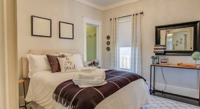 1893 Classic 4 Blocks From Great Dining & Shops, Book Lejlighed Lejligheder i Columbia, Lejlighed