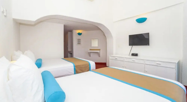 Двухместный номер Standard Hotel Marina Resort & Beach Club