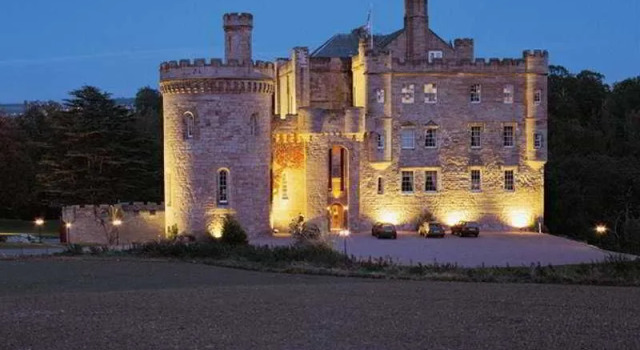 Dalhousie Castle & Spa, Boek Resort Hotels in Edinburgh met parkeren, Parkeren