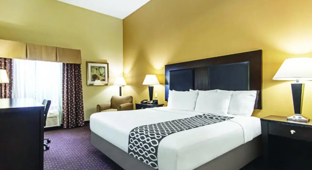 Номер Standard La Quinta by Wyndham Houston New Caney