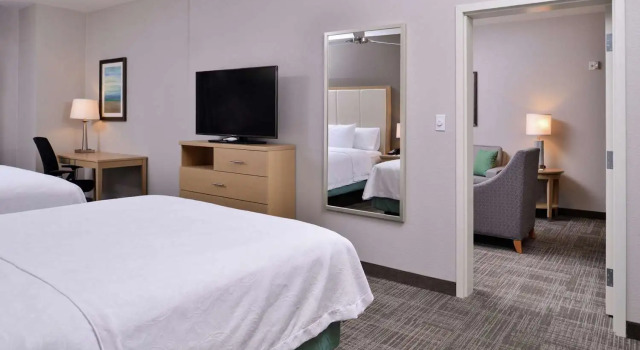 Люкс c 1 комнатой Homewood Suites Des Moines Airport