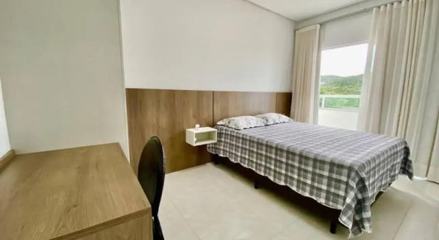 Apto 80m da Praia Grande vista mar!, Забронировать Отель Говернадор-Селсу-Рамус Санта-Катарина
