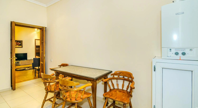 M Estate 4 room (015), Забронировать Отель Отели в центре Баку, в центре, 5*