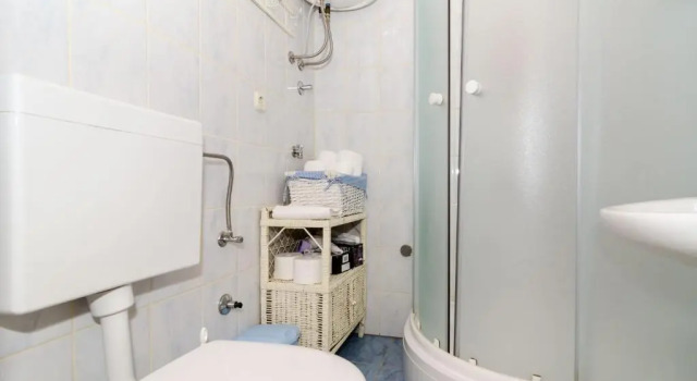 Студия с балконом и с видом на город Apartment Taura