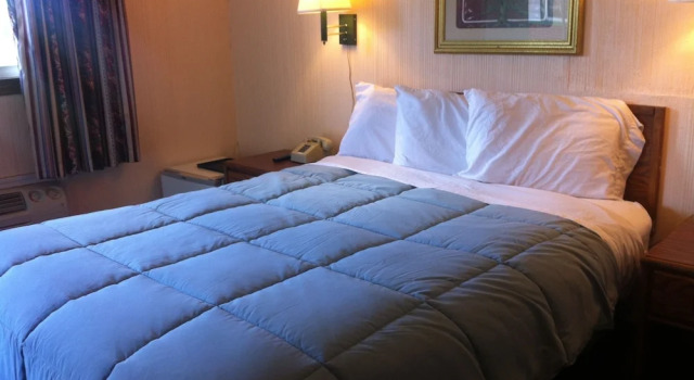 Четырёхместный номер Standard Green Crest Motel
