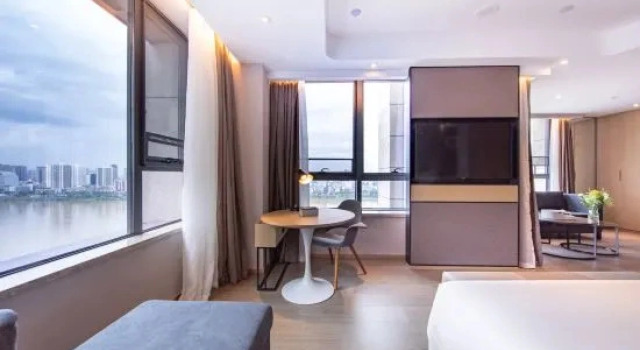 Двухместный семейный люкс с видом на реку Atour Hotel Zhuzhou Xiangjiang Fengguangdai
