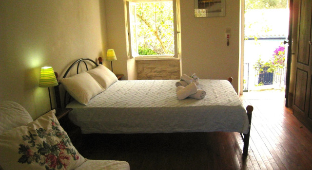 Adamantia Hotel