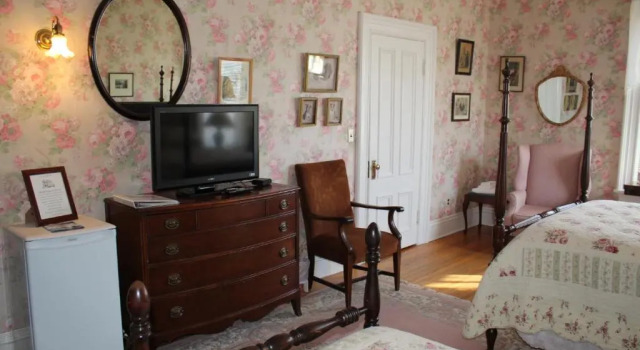 Номер Superior Carriage House Inn