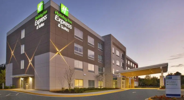 Полулюкс Holiday Inn Express and Suites South Hill by IHG