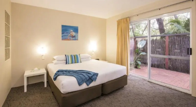 Номер Standard Broadwater Resort WA Tourism Awards 2025 Gold Winner