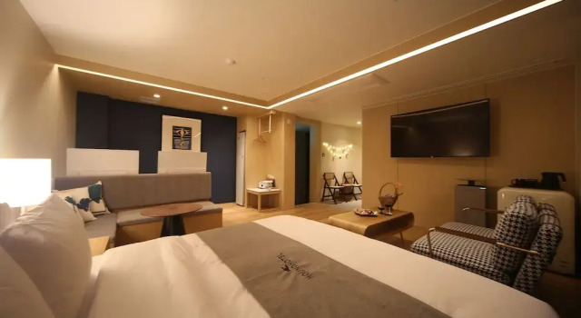Camera Standard Hound Hotel Minam