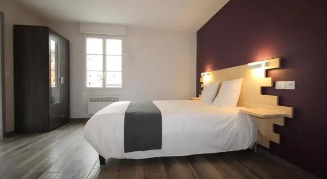 Номер Standard Logis hôtel restaurant Auberge de la Cloche