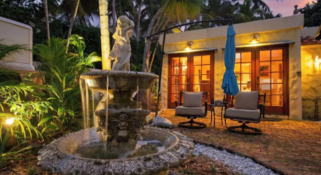 Коттедж Las Olas Oasis by Avantstay Minutes to the Beach + Hot Tub
