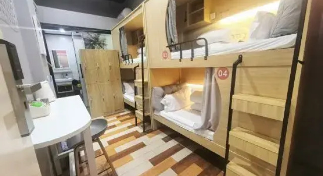 Кровать в общем номере (мужской номер) Sea Foam Villas