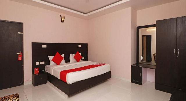 OYO 12520 Hotel Grand Tara, Забронировать Отель Отели штата Раджастхана с завтраком, Завтраки