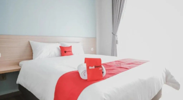 Двухместный номер Economy Reddoorz Plus @ Karet Pedurenan 3