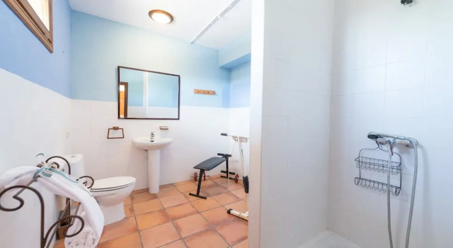 Вилла Es Pinar in Alar With 4 Bedrooms and 4 Bathrooms