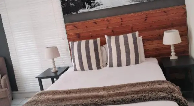 Двухместный номер Economy с видом на бассейн Madeline Grove Bed & Breakfast