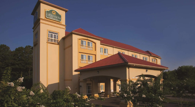 Номер Standard La Quinta Inn & Suites by Wyndham Norfolk