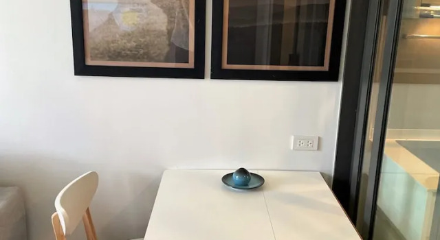 Апартаменты Deluxe с балконом и с видом на поле для гольфа Apartment at Sky Park Condo by Lofty