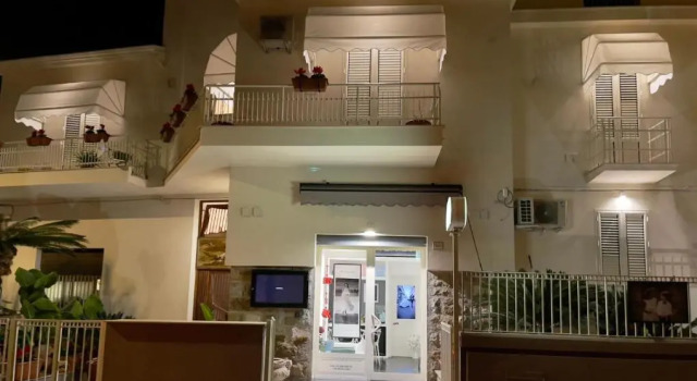 Il delfino holiday house, Забронировать Отель Чефалу Madonie Regional Natural Park, рядом с Собор Чефалу