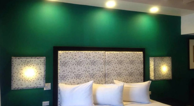 Americas Best Value Inn - Posada El Rey Sol, Book Hotel Hoteller i Ensenada med parkering, Parkering